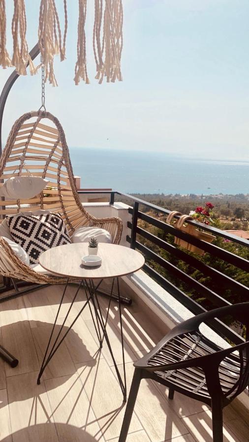 Hotel Natali Dhërmi Екстериор снимка