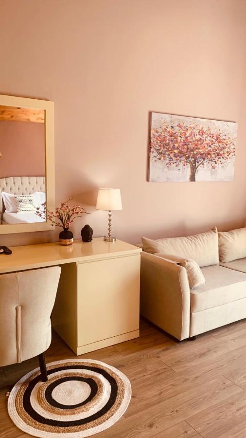 Hotel Natali Dhërmi Екстериор снимка