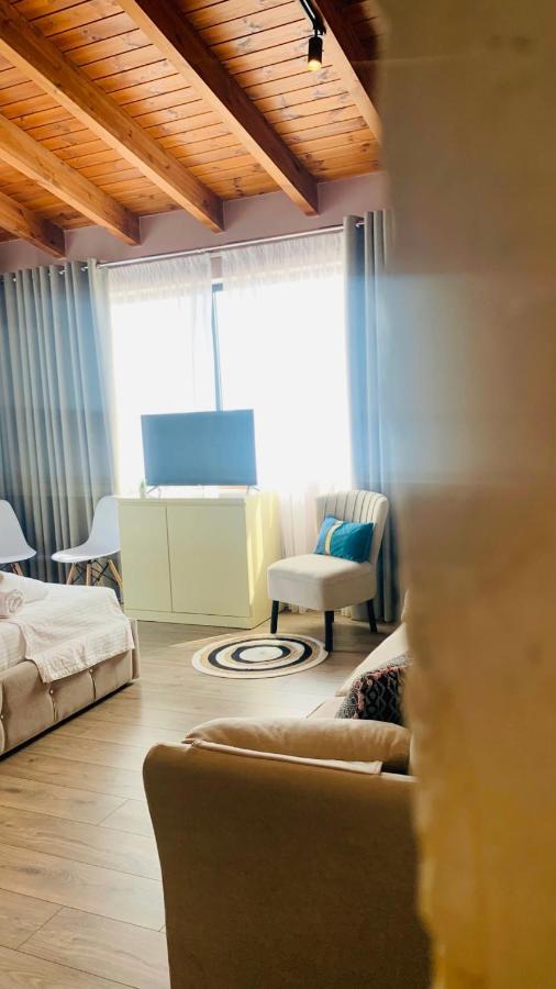 Hotel Natali Dhërmi Екстериор снимка
