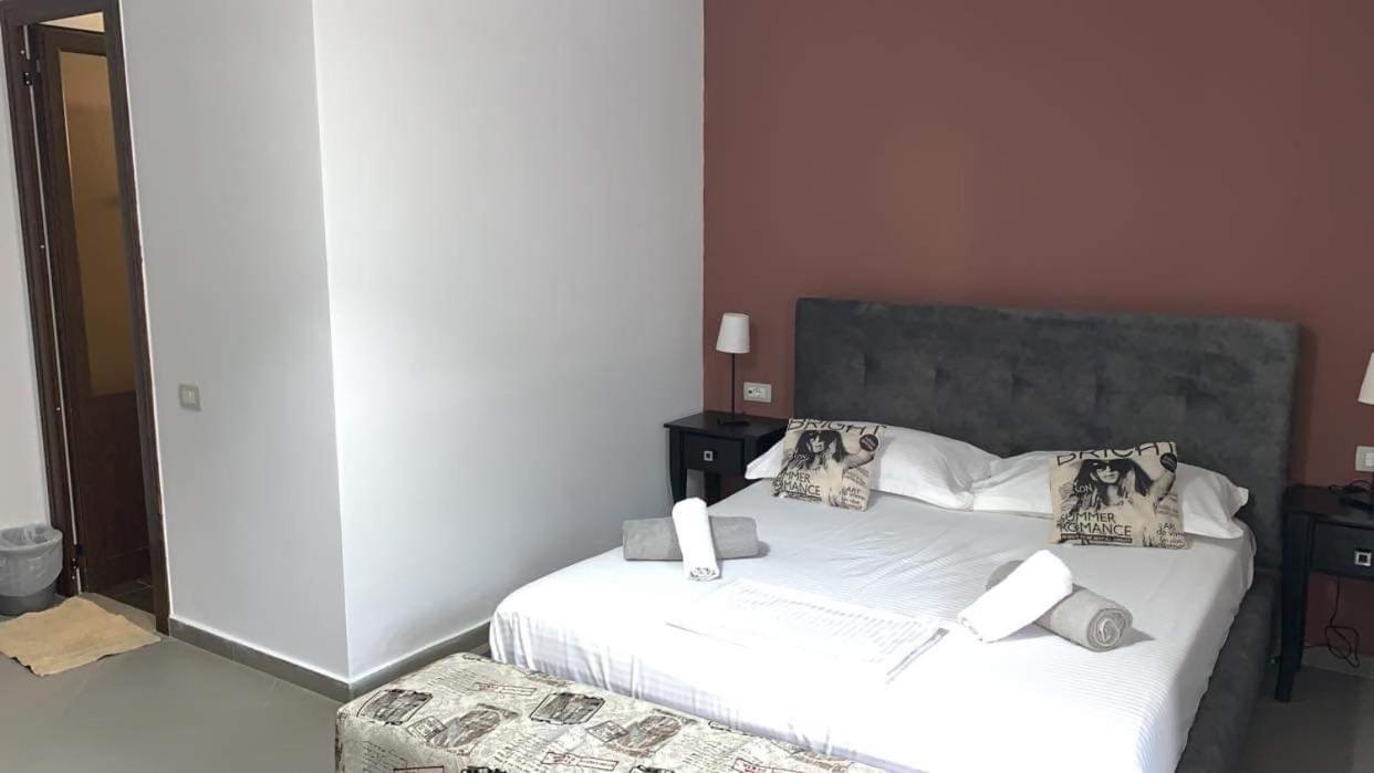 Hotel Natali Dhërmi Екстериор снимка