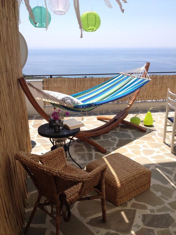 Hotel Natali Dhërmi Екстериор снимка